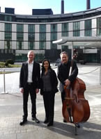Jazzband in WOlfsburg: The Ellingtones vor dem Ritz Carlton